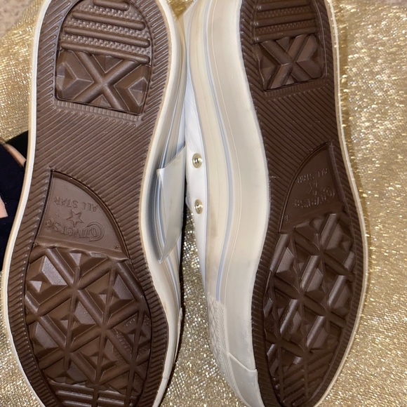 Converse platform limited edition! - Picture 2 of 4